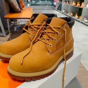 Bottes à lacets pour homme et femme de haute qualité, personnalisées, en cuir véritable, imperméables, style classique d'hiver, couleur jaune - Product Image 2