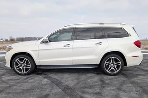 MERCEDES-BENZ GLS 550 2017 MÁS VENDIDO, V8 Biturbo, Tracción en las Cuatro Ruedas, Paquete de Asistencia al Conductor, Sin Modificar - Product Image 4