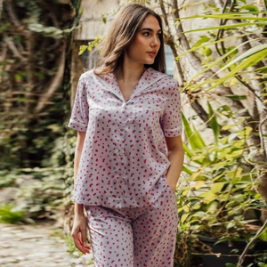 Ensemble pyjama court d'été en satin pour femmes Vêtements de nuit pour femmes - Product Image 1