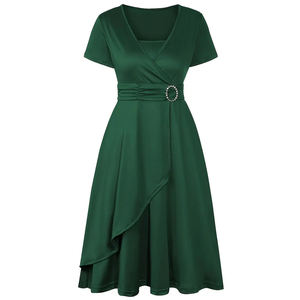 Vestido de Noche Elegante para Mujer con Cuello en V y Manga Corta - Vestido Largo Ajustado de Fiesta Color Verde Esmeralda - Product Image 4