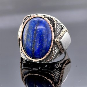 Anillo de Compromiso Étnico Azul Hecho a Mano con Lapislázuli Natural de Alta Calidad para Hombre, Chapado en Oro de 14K, Sin Níquel ni Plomo - Product Image 1