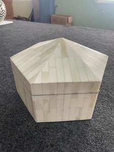 Cajas de regalo con incrustaciones de resina de madreperla de hueso de diseño geométrico para decoración del hogar patrón de grabado de estilo artístico para reventa en tiendas - Product Image 6