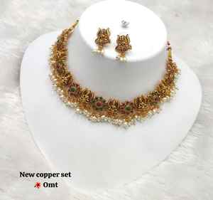 LATEST ANTIQUE TRADITIONAL and FASHIONABLE SOUTH INDIAN TEMPLE JEWELLERY SET and COPPER SOUTH NECKLACE SET for WOMEN NAD <b>GIRLS</b> - Product Image 2
