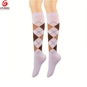 Chaussettes pour femmes à la mode, design élégant, coton doux, impression numérique, séchage rapide, logo personnalisé, usage quotidien en automne - Product Image 4