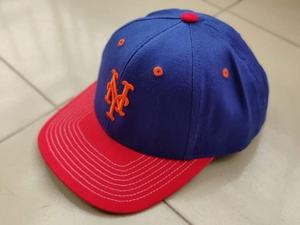 หมวกแก๊ปแฟชั่นขายส่ง ปักโลโก้ตามสั่ง ปรับขนาดได้ หมวกเบสบอลตาข่าย 5 ชิ้น แบบดิสเทรส สำหรับผู้หญิงและผู้ชาย - Product Image 6