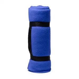 Coperta da Viaggio Personalizzata in Pile Taman con Accessori - Product Image 2