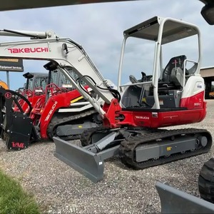 Miniexcavadora Takeuchi TB235-2 con Motor Isuzu, Cilindro Hidráulico Laidong, Motor Poclain, Tipo Oruga, Bomba Hidráulica de Alta Presión - Product Image 2