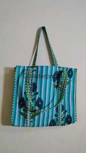 Venta al por mayor bolso de algodón hecho a mano con diseño floral bordado acolchado bloque de mano impreso bolsos de hombro de compras para las mujeres - Product Image 3