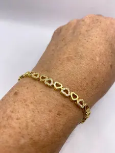 Bracelet tennis cœur pour femme en diamant de laboratoire 5 carats, argent sterling plaqué or, style vintage, pour anniversaire et fiançailles - Product Image 6