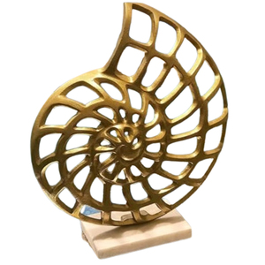 Diseño de forma de tren Aluminio Metal Fancy Showpiece Estatua Escultura Estilo Brillante Pulido Esculturas modernas de la India - Product Image 6