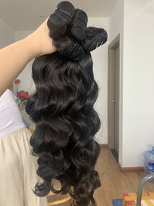 Paquet de cheveux vierges vietnamiens 100% cuticules alignés Extension de cheveux ondulés naturels non chimiques sans enchevêtrement sans perte - Product Image 2