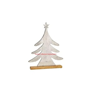 Escultura de árbol de Navidad de metal plateado vintage con base de madera de mango natural Decoración de vacaciones de mesa moderna y festiva - Product Image 1