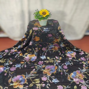 Collection luxueuse et récente de tissus en chiffon somalien Brasso Dirac avec motifs floraux imprimés et travaux exclusifs complexes. - Product Image 2