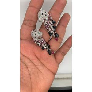 Boucles d'oreilles en diamant naturel de créateur 18 carats certifiées IGI pour les mariages - Product Image 2