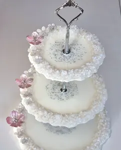 Molde de resina epoxi Soporte de pastel de resina hecho a mano sostenible para compradores eco-conscientes para eventos elegantes en la costa baja por TAQI CRAFTS - Product Image 3