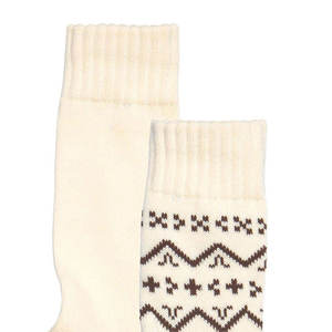 Calcetines bordados informales de moda para hombres y mujeres Calcetines estampados coloridos con diseño antideslizante y de agarre suave - Product Image 4