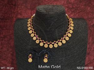 Bijoux antiques Plaqué or mat Designer Party Wear Belle fantaisie Style collier court ensemble - Product Image 3