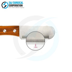 Cuchillo para rayas de mascotas de alta calidad, hoja de acero inoxidable de 7 pulgadas, mango ergonómico para sesiones de aseo largas y cómodas - Product Image 3