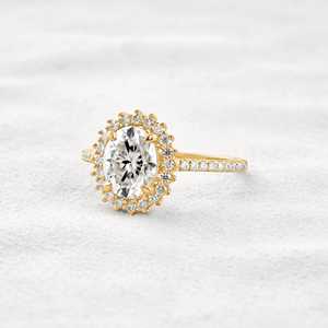 1.50 CT Lab Grown ovale coupe diamant bague de fiançailles décontracté mariage anniversaire cadeau pour les femmes romantique Pav ensemble pour les fêtes - Product Image 5