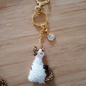 Llavero de gato con cuentas: 3D Kitty Bag Charm, Cat Lover Gift - Product Image 1