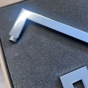 Pommeau de douche carré chromé Nobili de haute qualité avec articulation pivotante et bras, fabriqué en Italie - Product Image 6