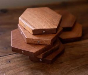 Sous-verres gratuits en bois décoratifs de haute qualité pour la décoration de la maison au design moderne disponibles au prix de gros - Product Image 5