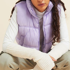 Veste en duvet matelassée d'hiver, imperméable, de couleur brillante, vestes courtes sans manches pour femmes avec logo personnalisé - Product Image 2