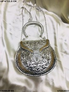 OEM personalizado nupcial hecho a mano Sier latón bolso de mano del partido monedero con diseño personalizado fabricado en la India a precios bajos - Product Image 2