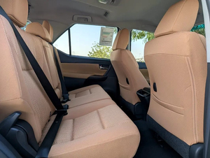 รถยนต์โตโยต้า ฟอร์จูนเนอร์ SUV ปี 2023 ใหม่เอี่ยม 5 ที่นั่ง 2999 ซีซี หลังคาซันรูฟ สเปค GCC 199 แรงม้า 4 สูบ เกียร์อัตโนมัติ พวงมาลัยซ้าย - Product Image 6