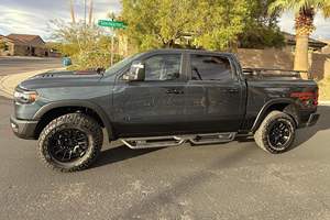 RAM 1500 REBEL X CREW CAB 4X4 2025 USADO, Volante a la Izquierda/Derecha - Product Image 2