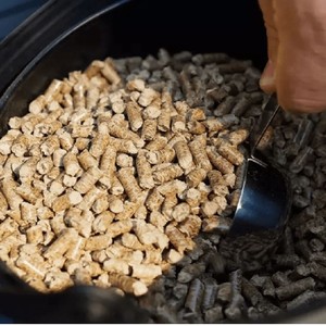 Granulés de bois de pin à haute efficacité 6mm pour poêles à granulés chauffage et cuisson de la biomasse - Product Image 4