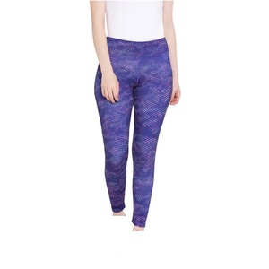 Leggings personnalisés avec logo, tendance TikTok, pour le cyclisme, vêtements de sport, taille haute, effet push-up, sans couture, yoga, 100% polyester - Product Image 1