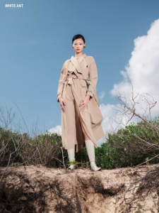 Qualité supérieure LYA CEINTURÉ TRENCH COAT 45% Rame 55% Tissu Polyuréthane Dames Vêtements Mode Durable Fabricant Original - Product Image 3