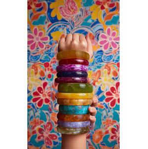 Elegantes Brazaletes de Resina Hechos a Mano e Impermeables para Mujer, Diseño Moderno, Joyería de Moda, Colores Personalizados, Estilo Adorable para Bodas y Festivales - Product Image 1