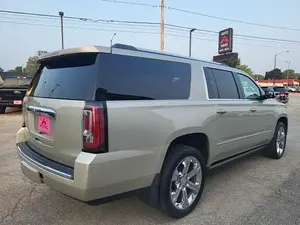 GMC Yukon XL Denali 2016, Volante a la Izquierda, Asientos de Cuero, Neumáticos R19 - Product Image 4