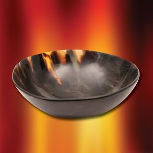 CUENCO DE CUERNO SOSTENIBLE DE RESINA PARA Utensilios de cocina bohemios Cuenco de cuerno profundo hecho a mano con color natural a la venta Genuino único y - Product Image 1