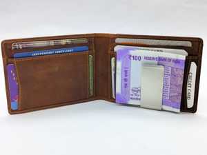 Carteras plegables de cuero con bloqueo RFID personalizables para hombres Opciones de color personalizadas para venta al por mayor - Product Image 3