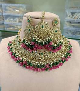 Ensemble de collier en mehendi avec maang tikka, bijoux traditionnels indiens pour les mariages, toute couleur peut être personnalisée, haute qualité - Product Image 2