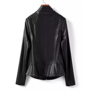 Chaqueta Bomber de cuero de Invierno para mujer, estilo explosión, nuevas prendas de vestir con solapa Regular para mujer, Tops de tendencia de moda impermeables de algodón - Product Image 4