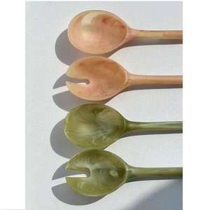 Service de couverts en résine de qualité supérieure avec poignées en marbre lisse et brillant parfait pour la cuisine moderne à la maison et les cadeaux - Product Image 6