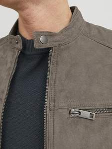 2025แจ็คเก็ตหนังผู้ชายแฟชั่นใหม่สำหรับฤดูใบไม้ร่วงฤดูหนาวเหยี่ยวผ้าแคนวาสสไตล์ออกแบบได้ตามต้องการ - Product Image 4