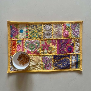 Tapete de algodón para mesa de comedor y café, tapete de retazos indio bohemio, bordado a mano de alta calidad - Product Image 6