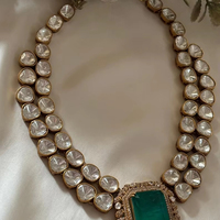 Parure de collier et pendentif Kundan en laiton plaqué émeraude avec pierres en verre, bijoux religieux de style couronne pour soirée