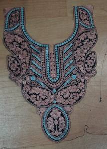 Vêtements personnalisables de luxe-Robes à motifs de cou brodées Tops Qualité 100% Style à coudre - Product Image 4