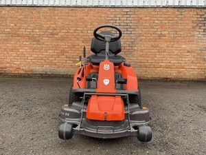 Tracteur Husqvarna R214TC à essence - Product Image 2