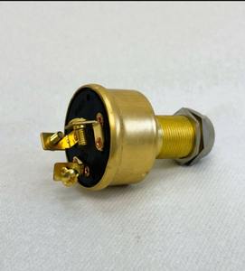 Tornillos de Latón de Alta Resistencia para Fijaciones Duraderas en Equipos Automotrices, Marinos e Industriales, Resistentes a la Corrosión - Product Image 2