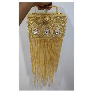 Sacs à main de luxe pour femmes en métal perlé, style léger et élégant, doublure en soie, personnalisable - Fabricant d'origine Inde - Product Image 1