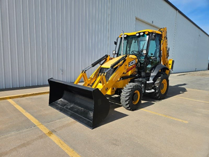 Chargeuse sur pneus JCB 3CX-14 de 8,4 tonnes - Product Image 4