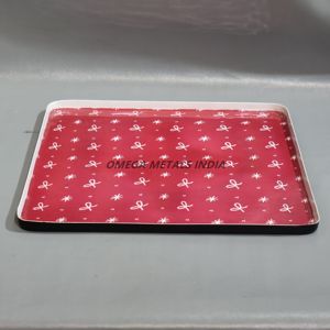 Bandeja de servicio roja cuadrada festiva con patrones blancos caprichosos y bordes lisos, perfecta para celebraciones y reuniones navideñas - Product Image 3