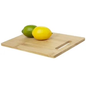 Planche à découper en bambou durable certifiée FSC pour la découpe et la présentation - Product Image 1